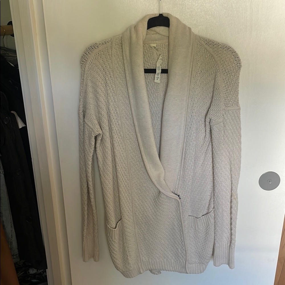 Lululemon Athletica Cream Cardigan Sweater with Shawl Collar